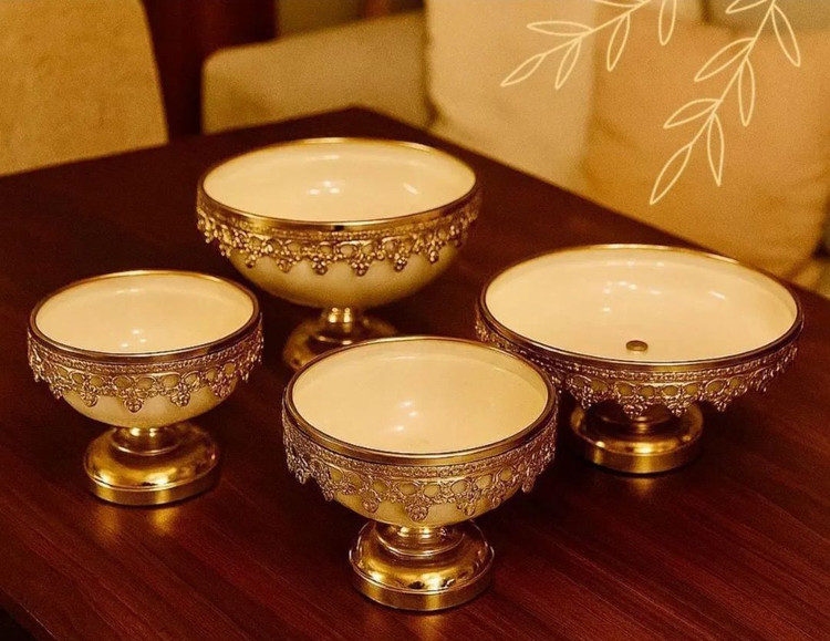 ظروف پذیرایی ۴تیکه مدل ونیز گلدار