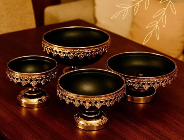 ظروف پذیرایی ۴تیکه مدل ونیز گلدار
